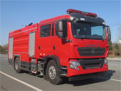 豪沃8噸水罐消防車