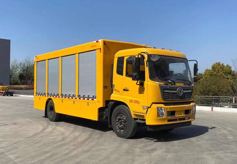東風(fēng)天錦機(jī)器人運(yùn)輸車